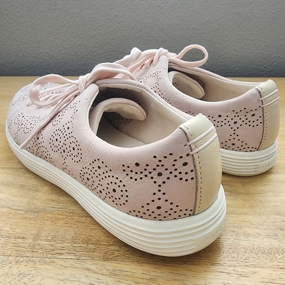 Cole Haan Cream Grand OS Crosscourt Perforated Sneaker Shoes Womens 7 - Picture 4 of 11